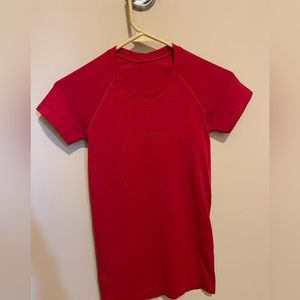 Lululemon Swiftly Tech shirt